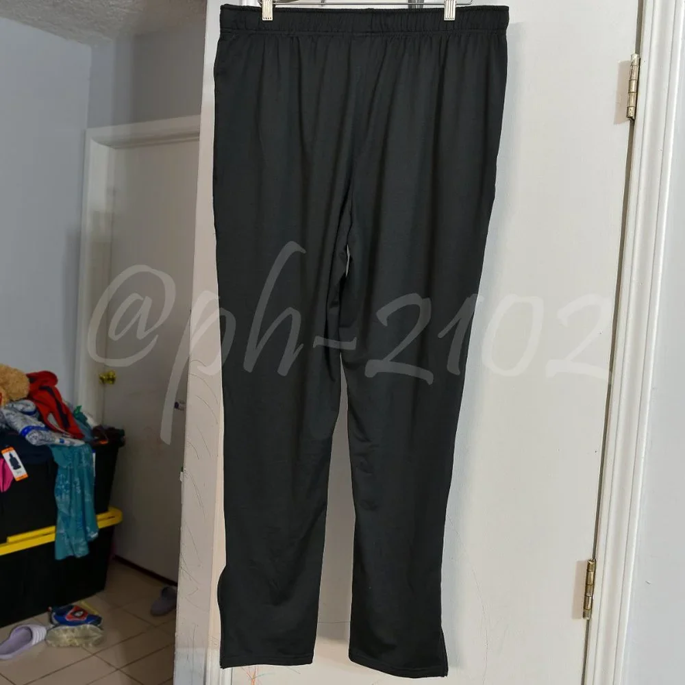 - Champion Men’s Athletic Mid-Weight Cross Training Jogger size‎ XL black